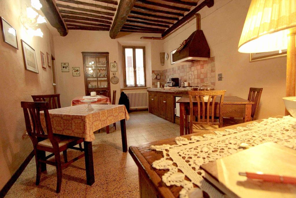 Guesthouse da Idolina dal 1946 Montalcino Eksteriør billede