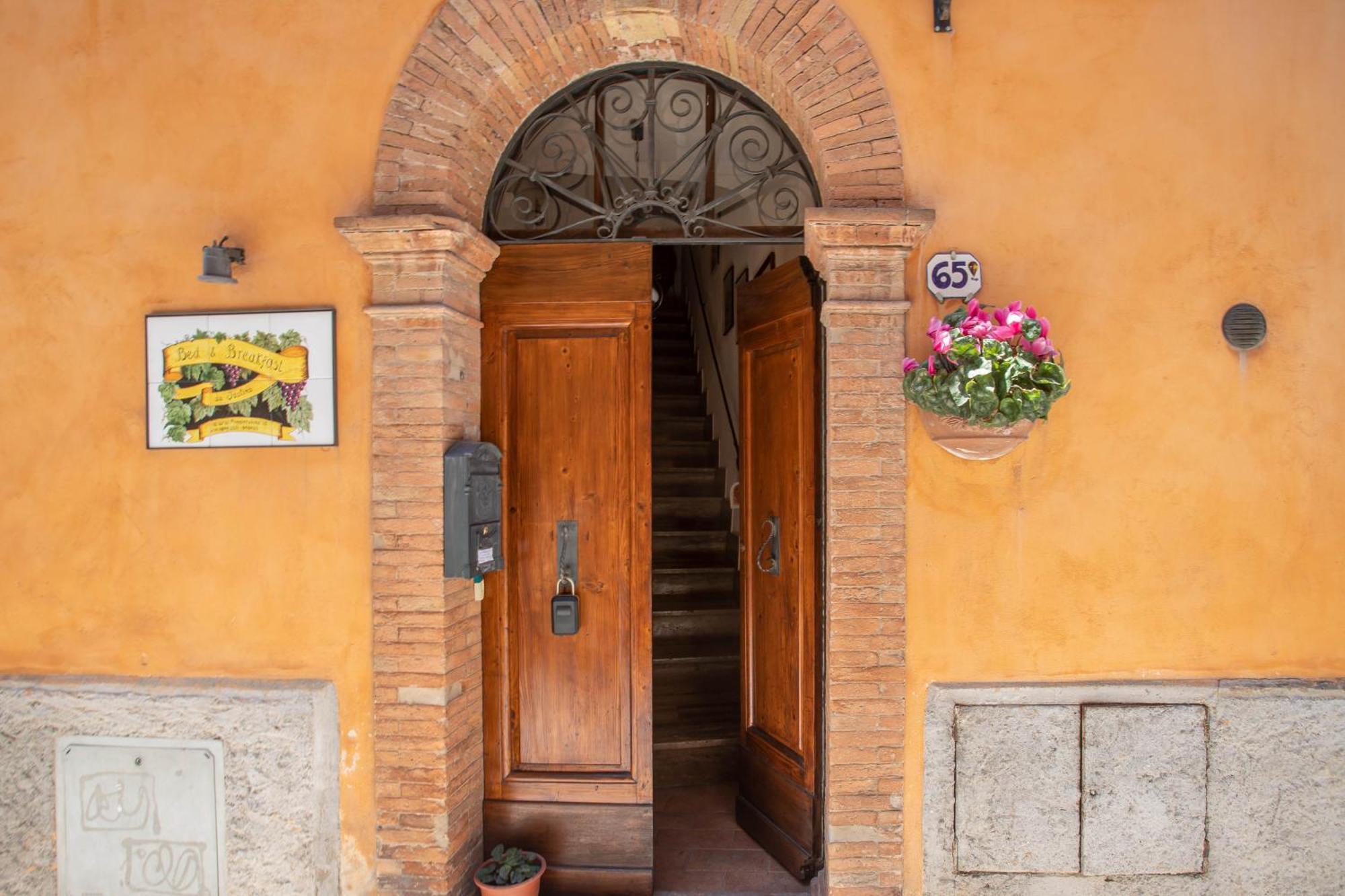 Guesthouse da Idolina dal 1946 Montalcino Eksteriør billede